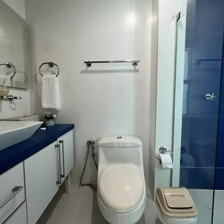 Lujosa Casa Con Jacuzzi Castillogrande Cartagena