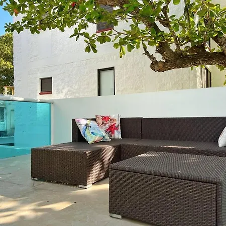 Lujosa Casa Con Jacuzzi Castillogrande 4*