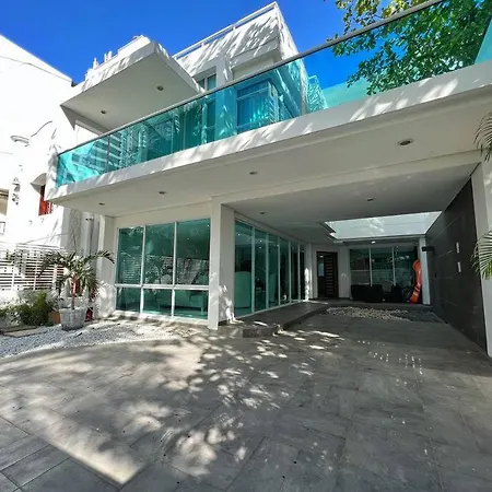 Lujosa Casa Con Jacuzzi Castillogrande 4*