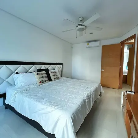 Lujosa Casa Con Jacuzzi Castillogrande 4*